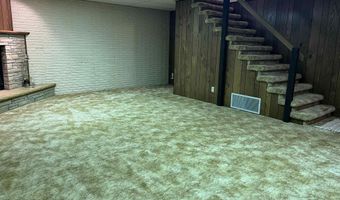 509 N 12th St, Albia, IA 52531