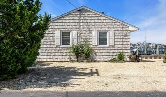 281 Sandlewood Dr, Bayville, NJ 08721
