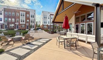 2550 FARMSTEAD Dr, Rockville, MD 20850
