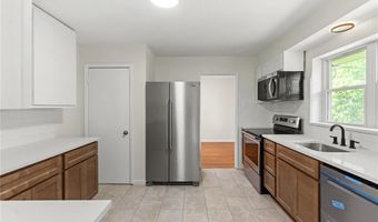 9100 Jonmar Ct, Affton, MO 63123