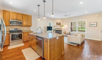 30 Asher Ln, Arden, NC 28704