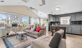 215 Pine Dr, Bayville, NJ 08721