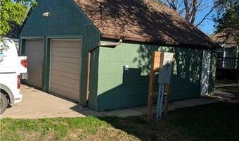 1211 10th Ave SW, Austin, MN 55912