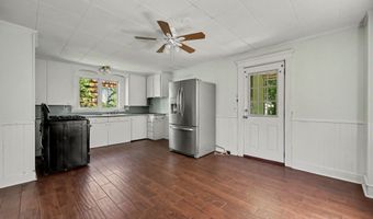 26 Victor St, Danbury, CT 06810