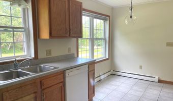 9 Crate Ln, Canaan, NH 03741