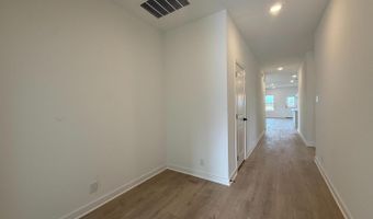 120 Peeps Ct, Adkins, TX 78101