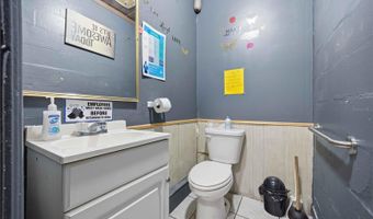 404 EAKER St, Auburndale, FL 33823