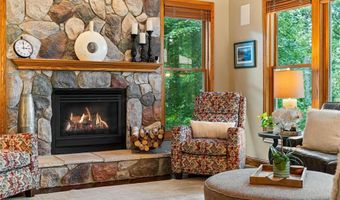 4309 Colleen Ct, Arden Hills, MN 55112