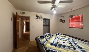 1504 W Hank Ave, Artesia, NM 88210