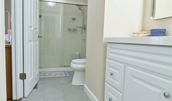 1131 Claytonbrook Ct, Ballwin, MO 63011