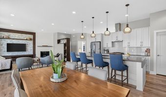 1053 Aaron Ct, Adel, IA 50003