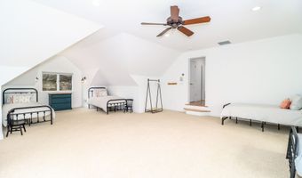 62 Riverford Rd, Brookfield, CT 06804