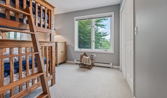 46 Ammonoosuc Dr, Bartlett, NH 03812