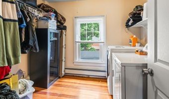 82 Main St, Blackstone, MA 01504