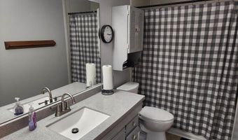 2110 Oak St, Atlantic, IA 50022
