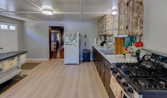 28 Miles Rd, Benton, NH 03785