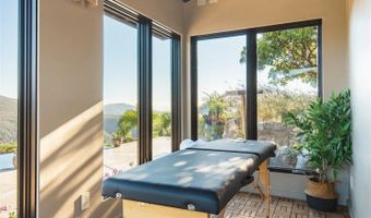 20877 Wild Willow Hollow Rd, Escondido, CA 92029
