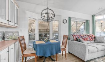 181 MINESHAFT Dr, Apache Junction, AZ 85119