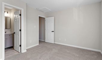 407 E Williams St, Angier, NC 27501