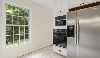 704 SYDNEY Ter, Annapolis, MD 21401