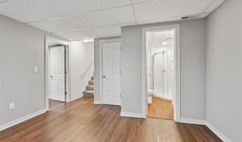 4255 Eisenhower Ln 17, Ames, IA 50010