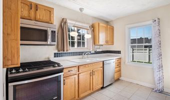 645 SW Kenworthy Dr, Ankeny, IA 50023