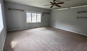 1207 8th St, Aurora, NE 68818