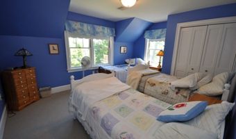 118 Woodlands Rd, Alton, NH 03810