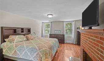 1345 Tarkiln Rd, Burrillville, RI 02830