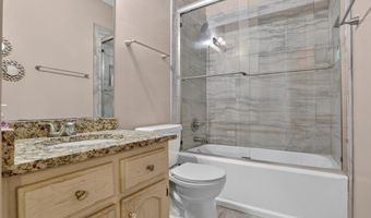 6220 DAYBREAK Dr, Bartlett, TN 38135