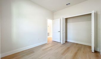 356 W 4TH St, Apopka, FL 32703
