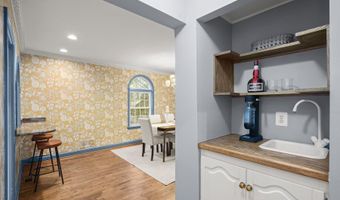 5714 HUNTINGTON Pkwy, Bethesda, MD 20814