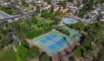 11060 Plum Tree Ln, Spring Valley, CA 91977