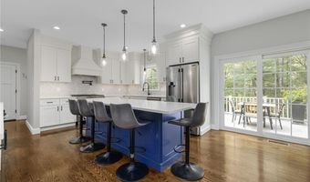 59 Club House Rd, Coventry, RI 02816