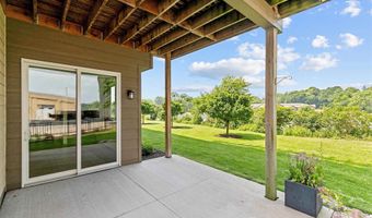 1141 E BANTA Ct, Appleton, WI 54915