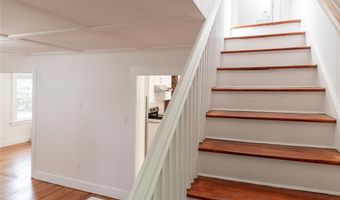 17 S Airmont Rd, Airmont, NY 10901