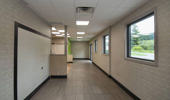 1931 Alta Dr, Alderson, WV 24910