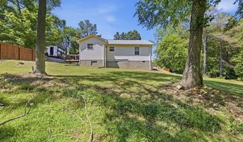 432 2nd St, Big Sandy, TN 38221
