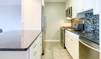 9 Hawthorne Place 11J, Boston, MA 02114