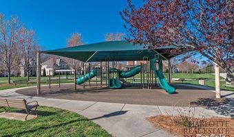 6615 Springs Mill Rd, Charlotte, NC 28277