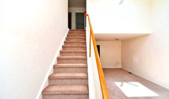 5631 STONECROFT Ln, Allentown, PA 18106