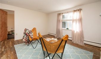 70 Carroll Ave 510, Newport, RI 02840