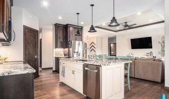 1820 W Thomas Cir, Brandon, SD 57005