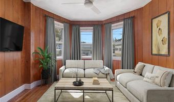 82 Clemence St, Cranston, RI 02920