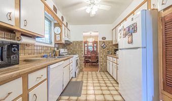 9 Cordova Dr, Absecon, NJ 08201