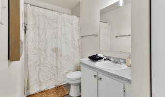 8608 VILLAGE Sq 15/8608, Alexandria, VA 22309