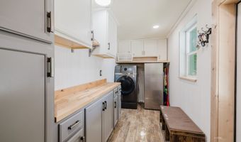 203 Peters St, Carlin, NV 89822