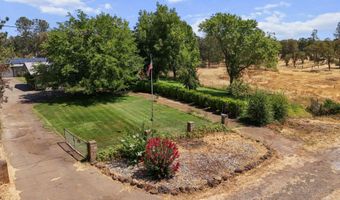 16832 Bunny Ln, Anderson, CA 96007