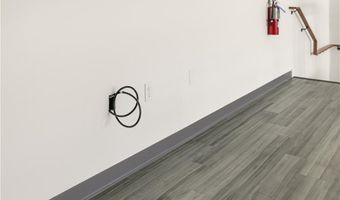 55 John Clarke Rd 3, Middletown, RI 02842