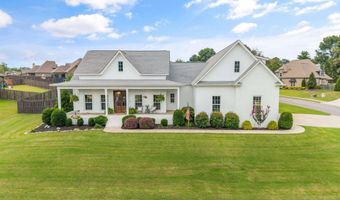 14689 Waterview Ln, Athens, AL 35613